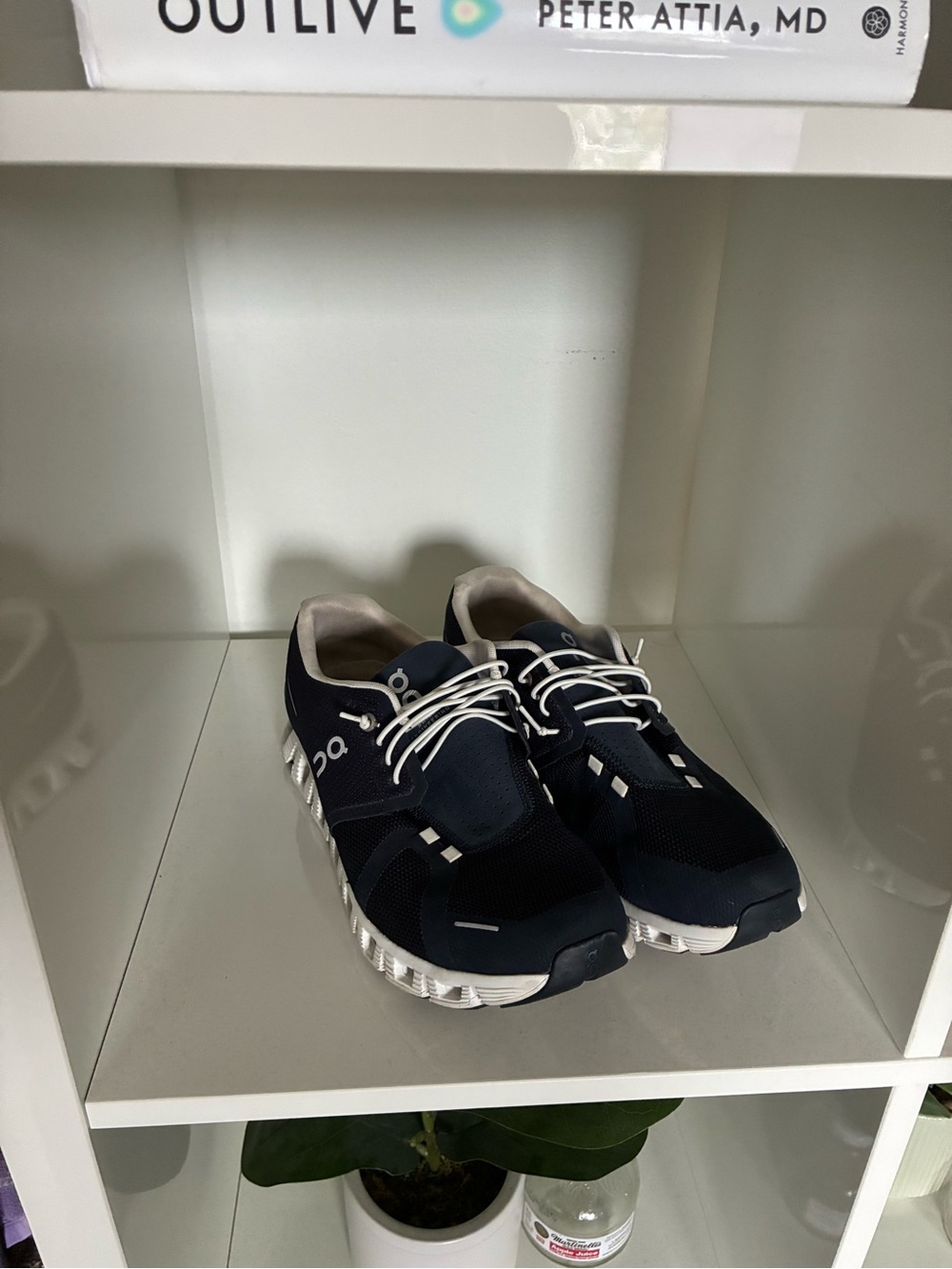 On Running Men’s Cloudflow Running Shoes — Navy & White